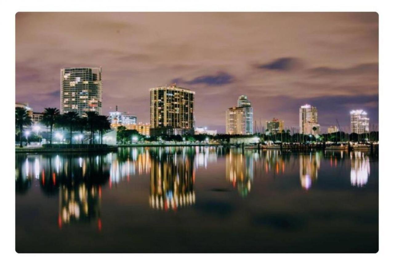 Sunshine-shopping-dining In The Heart Of Downtown * St. Petersburg