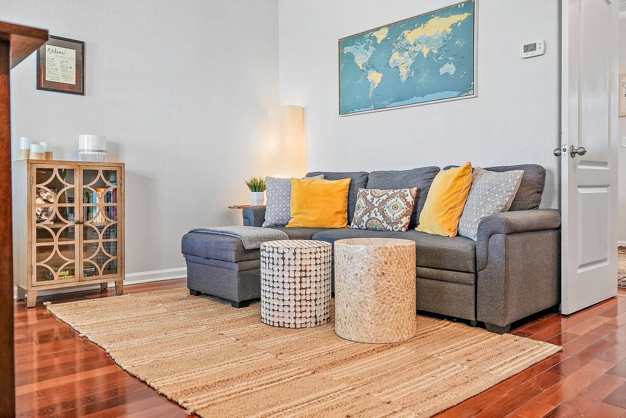 Holiday home Sunshine-shopping-dining In The Heart Of Downtown