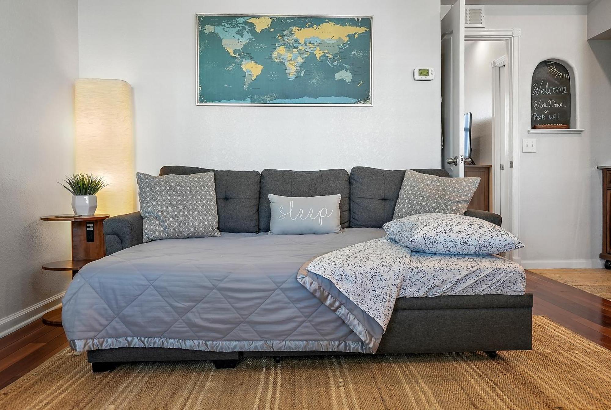 Holiday home Sunshine-shopping-dining In The Heart Of Downtown St. Petersburg